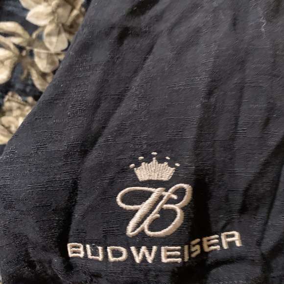 Shirt - Picture 3 of 4